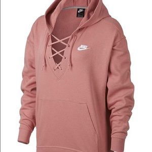 Woman’s Nike damen lace up hoodie